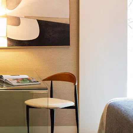 Liberdade Elegance W/Rooftop Pool By Lovelystay-2